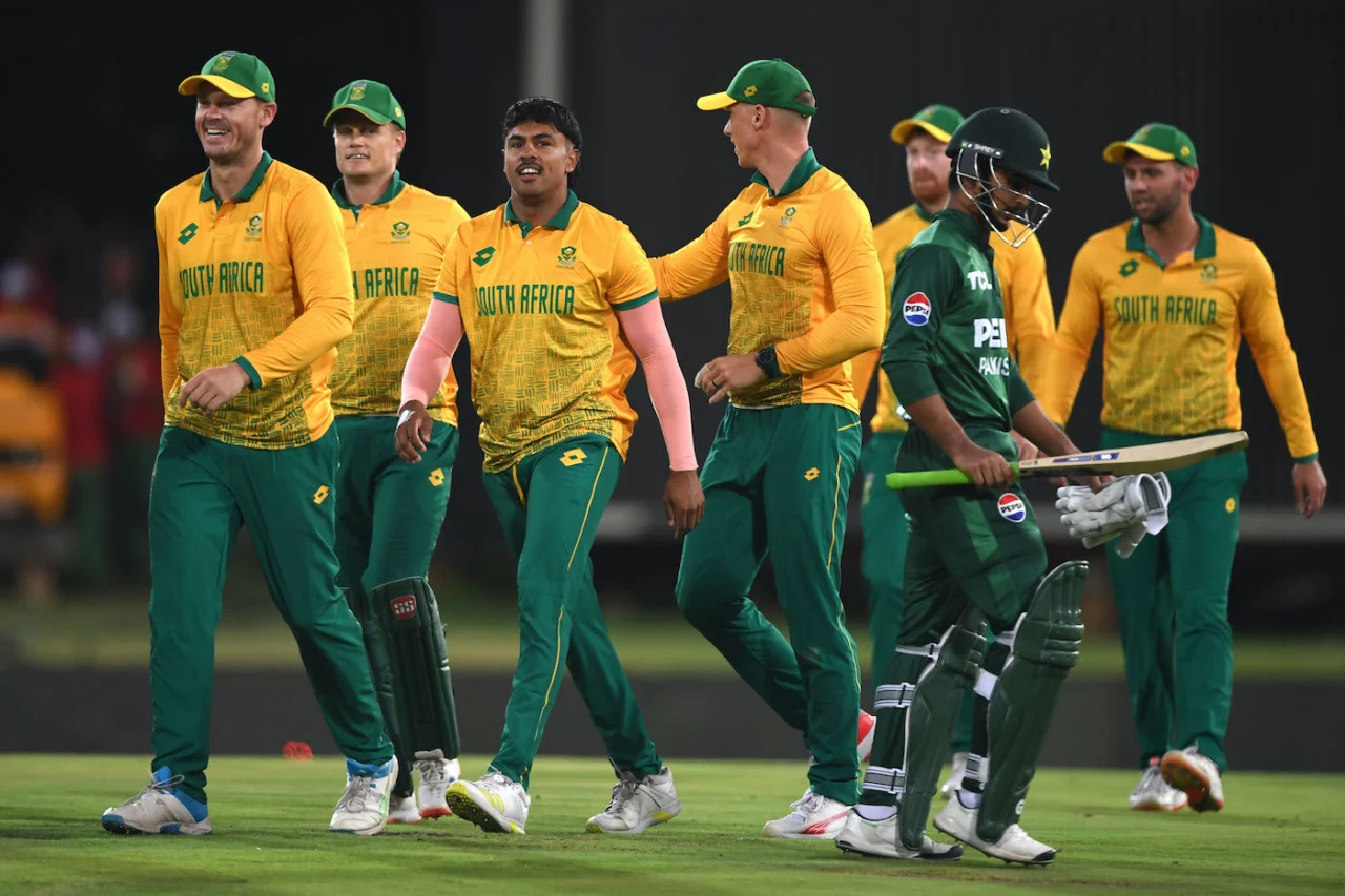 Reeza Hendricks Smashes 117 as South Africa Clinch Series Against Pakistan