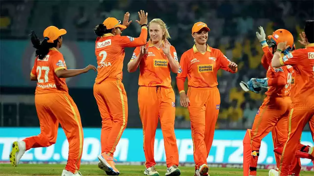 WPL 2025  RCB vs GG: Gujarat Giants Playing XI Prediction